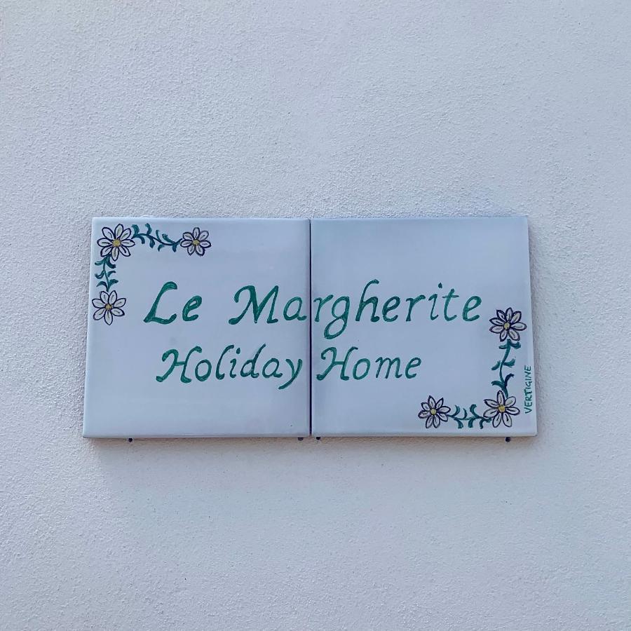 Le Margherite Holiday Home - Campomarino Di Maruggio, Zona Acquadolce Cirenaica Dış mekan fotoğraf